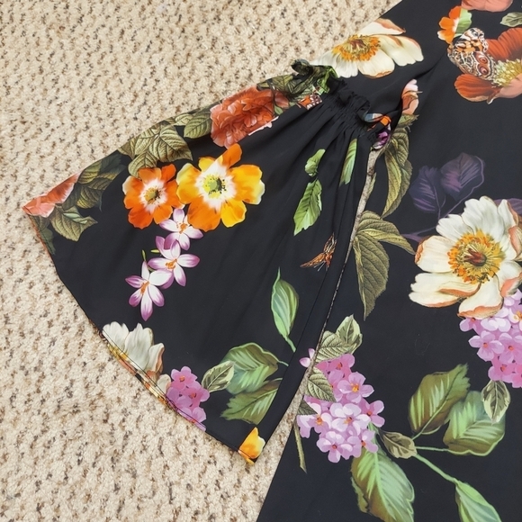 NWT Alexia Admor Vintage Botanical Dark Floral Dress Size Small Bell Sleeves - Picture 3 of 15